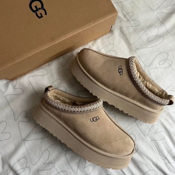 Ugg Women's Tazz Platform Slipper Sand - Picture 2 of 7